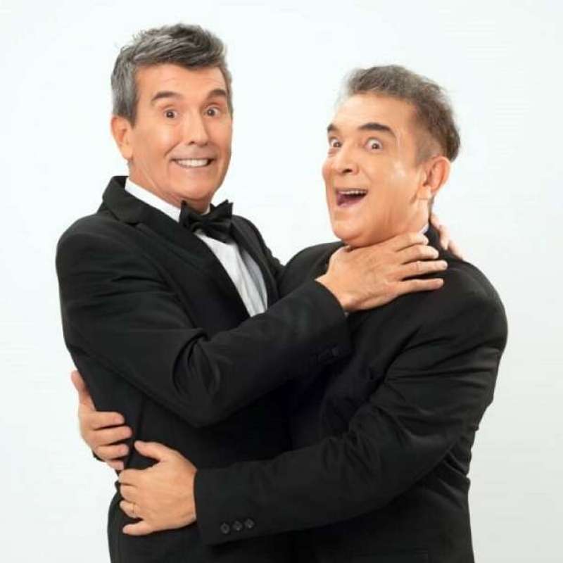 Artaza y Cherutti en el teatro de Pinamar
