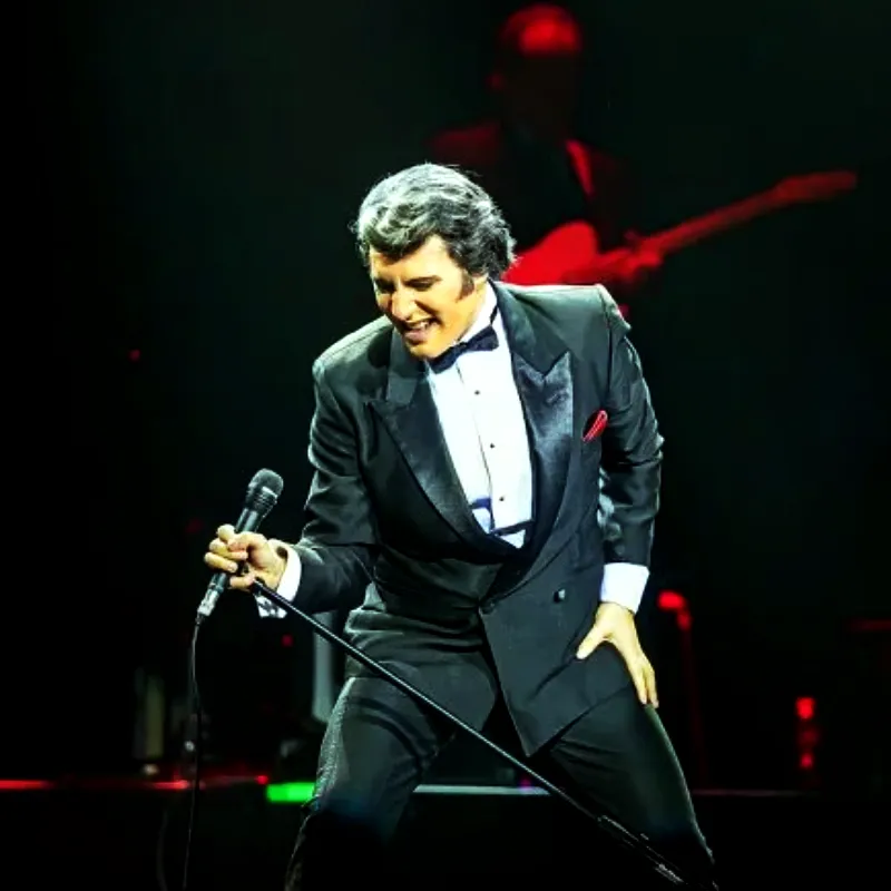 culto gitano homenaje a sandro en pinamar